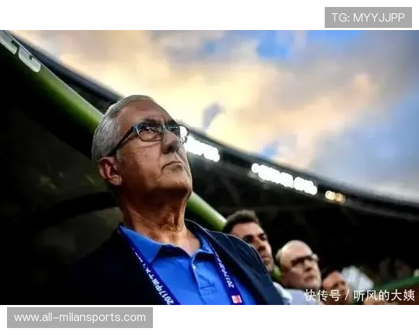 球队教练强调年轻球员培养并给出机会，球员 教练